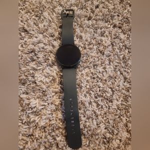 Samsung Galaxy Smartwatch 4